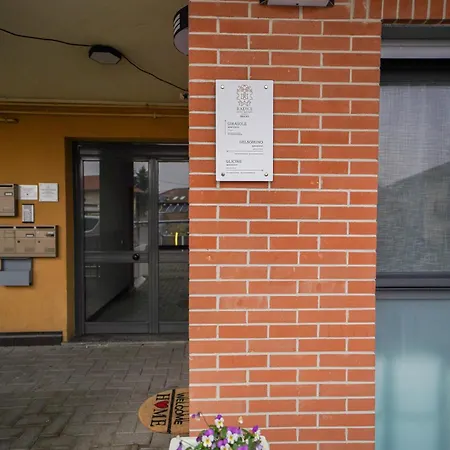 Apartament Gelsomino Leonardo Academy, Mxp & Laghi *